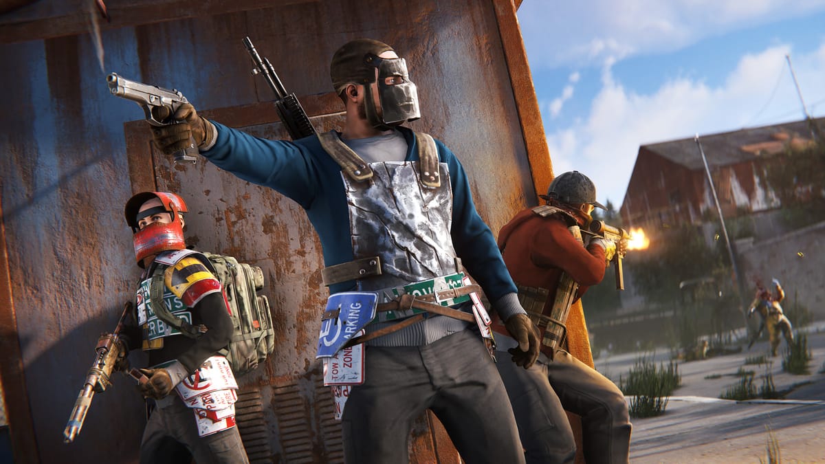 A team of three stacking up against a wall in a Rust gunfight